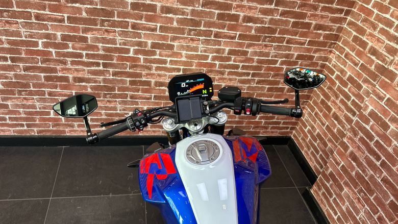 BMW F900 R (25MY)